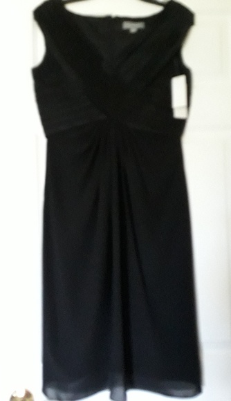 Adam Douglas Shoulder layer Black Dress size 10 - Picture 6 of 8